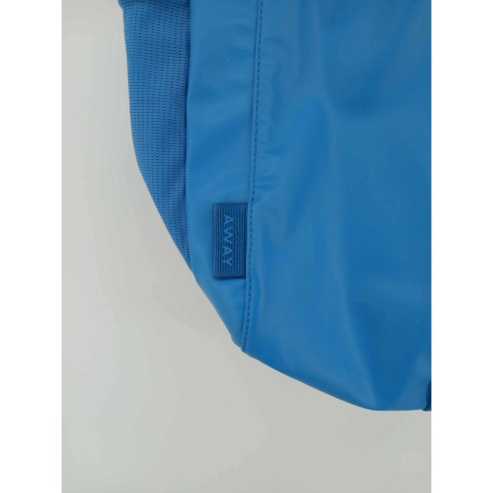 Away Active Backpack 26L blue water resistant - Picture 3 of 8